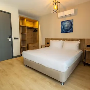 Otel Leliko 